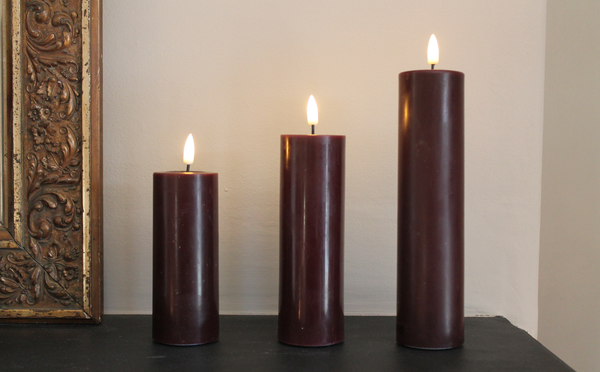 Pillar Candle in Bourgogne - 15cm long by 5cm wide