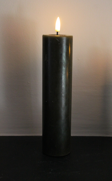 Pillar Candle in Dark Green - 20cm long by 5cm wide